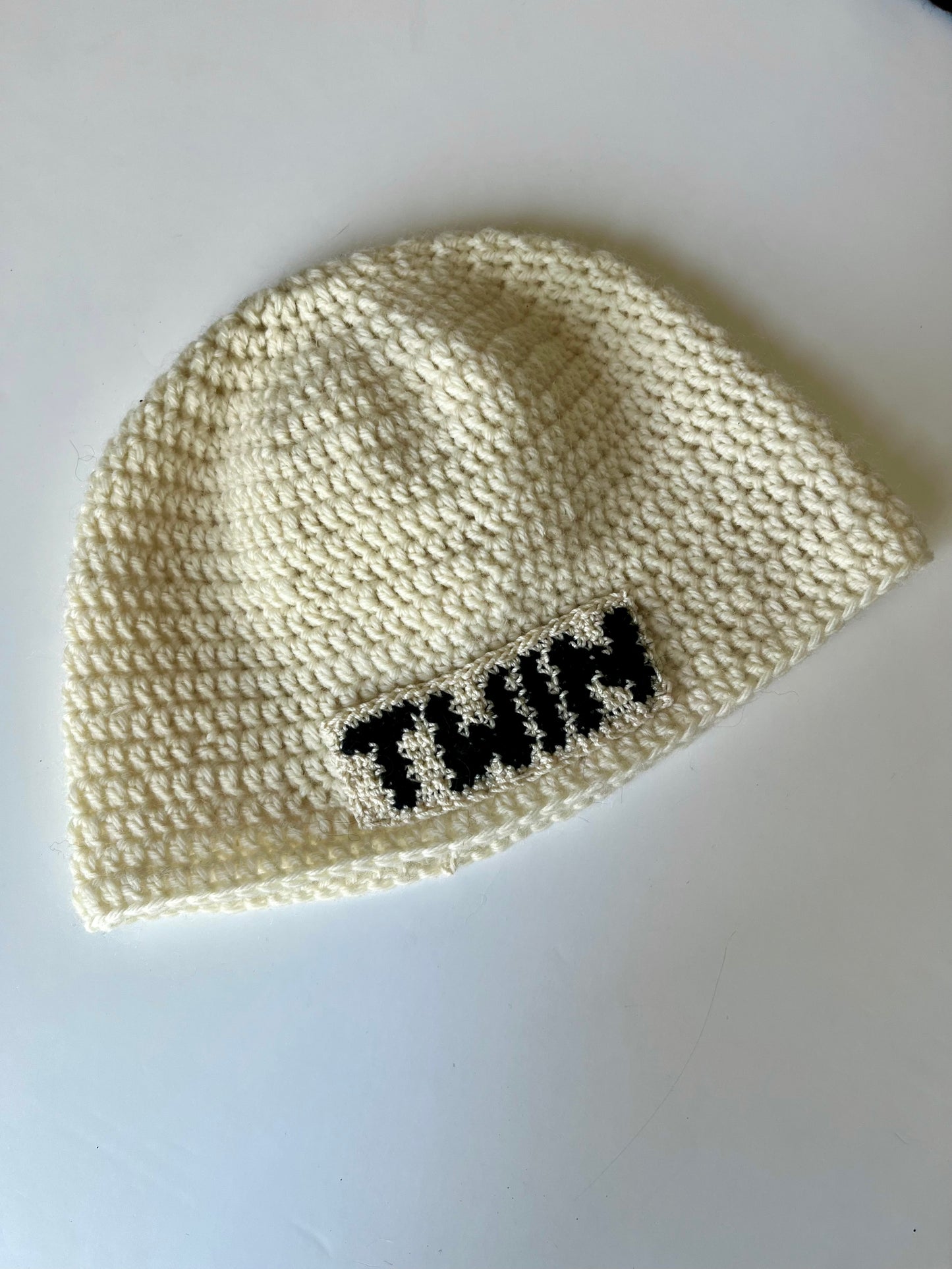 TWIN TRIM BEANIE SET